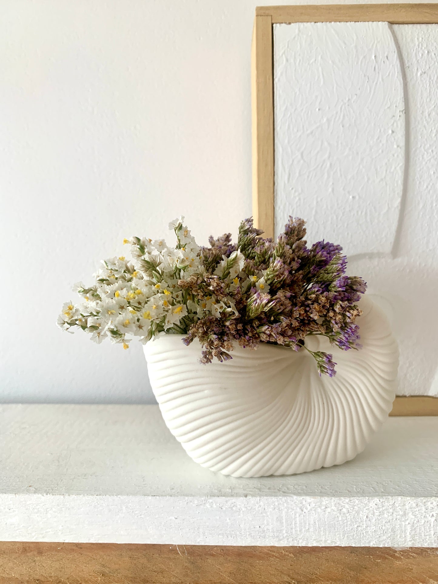 Dried Flower Shell Vase