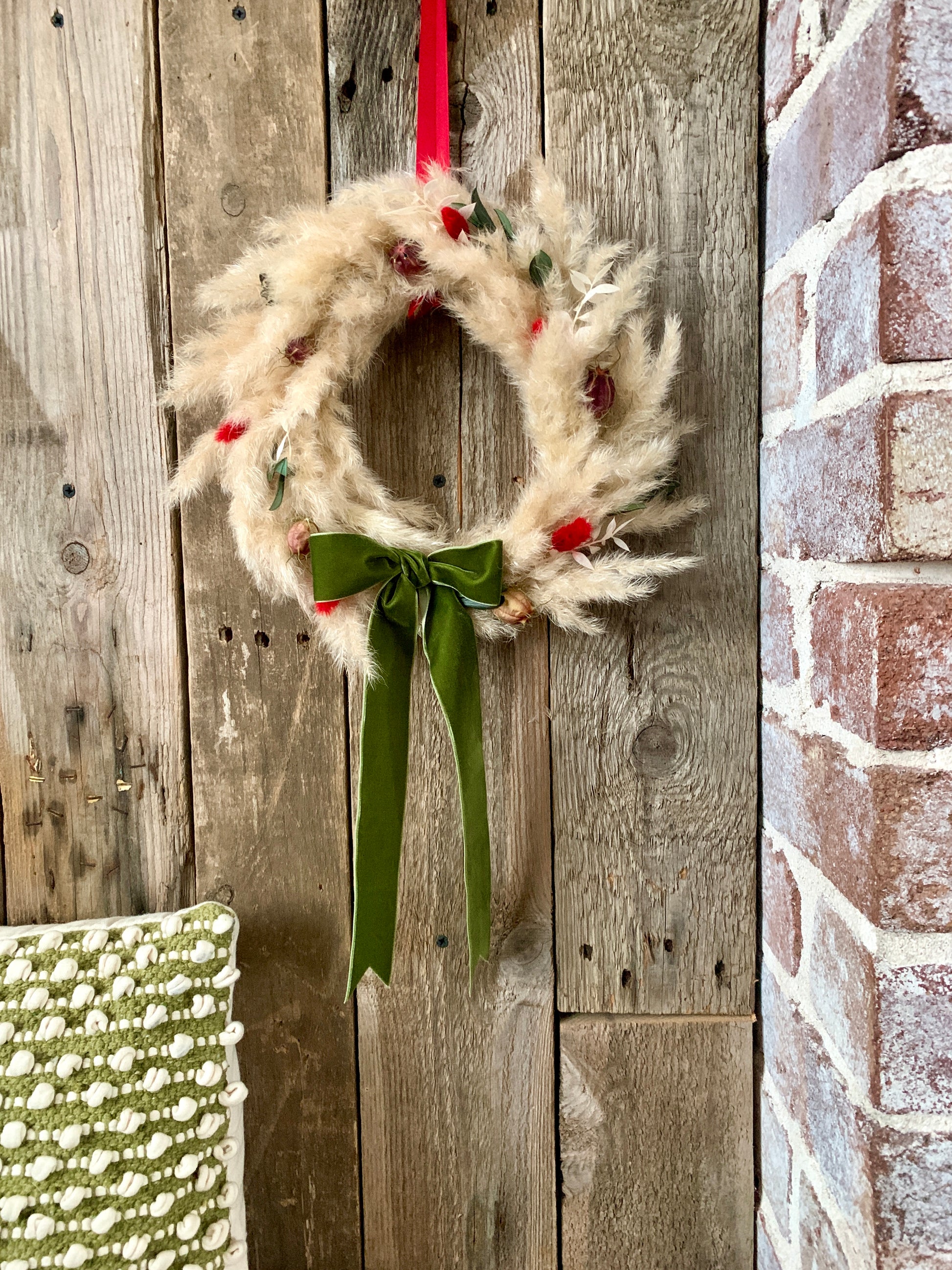 Traditional Dried flower pampas wreath